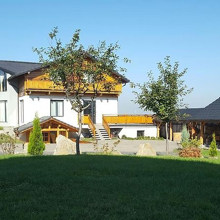 Villa Swiss 사셀레 외부 사진