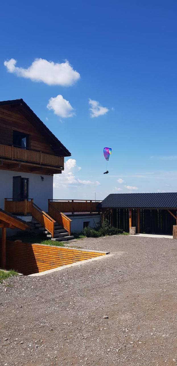 Villa Swiss 사셀레 외부 사진