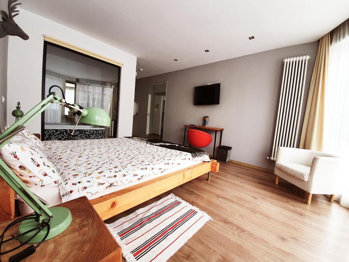 Villa Swiss 사셀레 외부 사진
