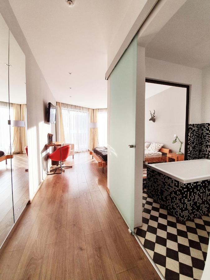 Villa Swiss 사셀레 외부 사진